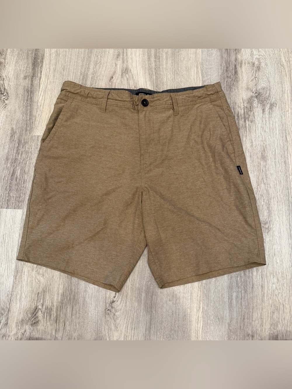 O’Neill Hybrid Performance Shorts Men’s Size 34 Tan